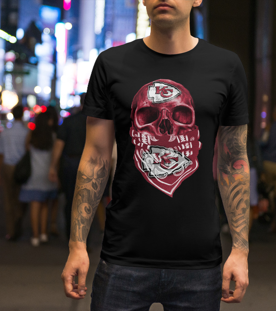 Kansas City Chiefs Skull Bandana T-Shirt
