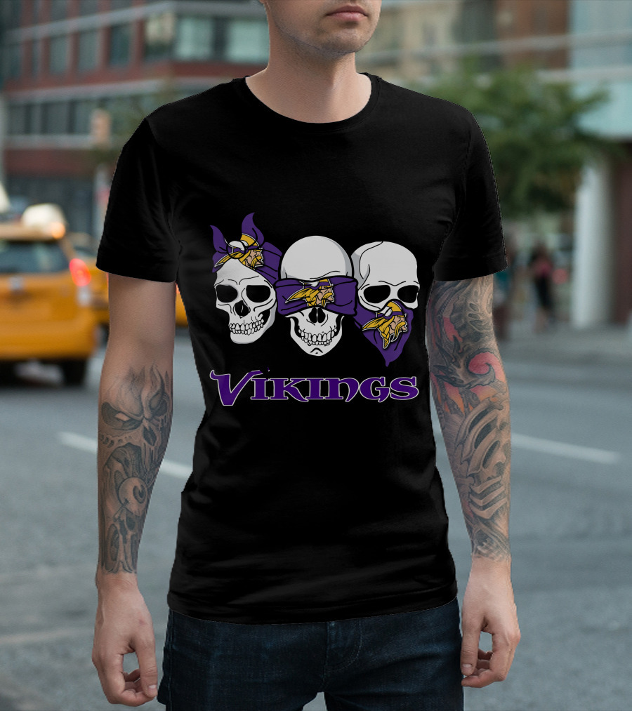 Vikings 3 Skull Bandana Purple Gold T-Shirt
