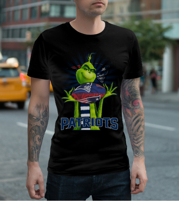 Grinch Patriots Football New England Christmas T-Shirt