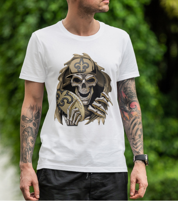 Skullbong New Orleans Saints Skeleton Holding Football With Fleur-de-Lis Cap T-Shirt