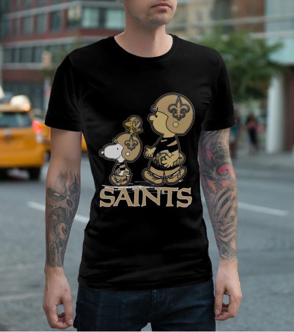Snpfootball New Orleans Saints Peanuts Snoopy Woodstock Football Helmets T-Shirt