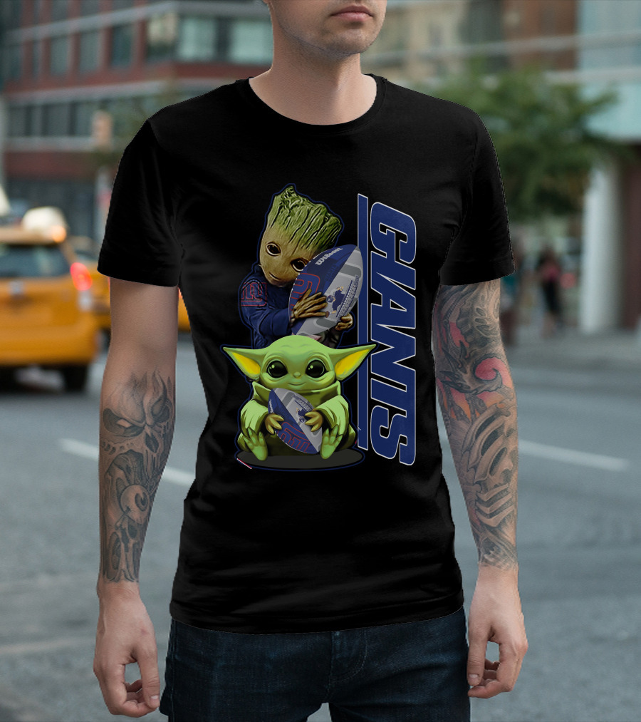 Grzd New York Giants Baby Groot and Grogu Football T-Shirt