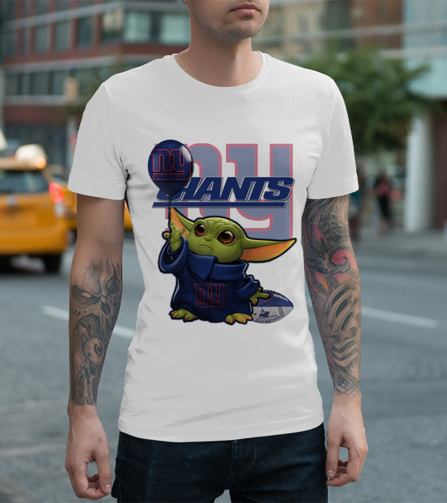 Yoda Giants Football Balloon Power Play T-Shirt