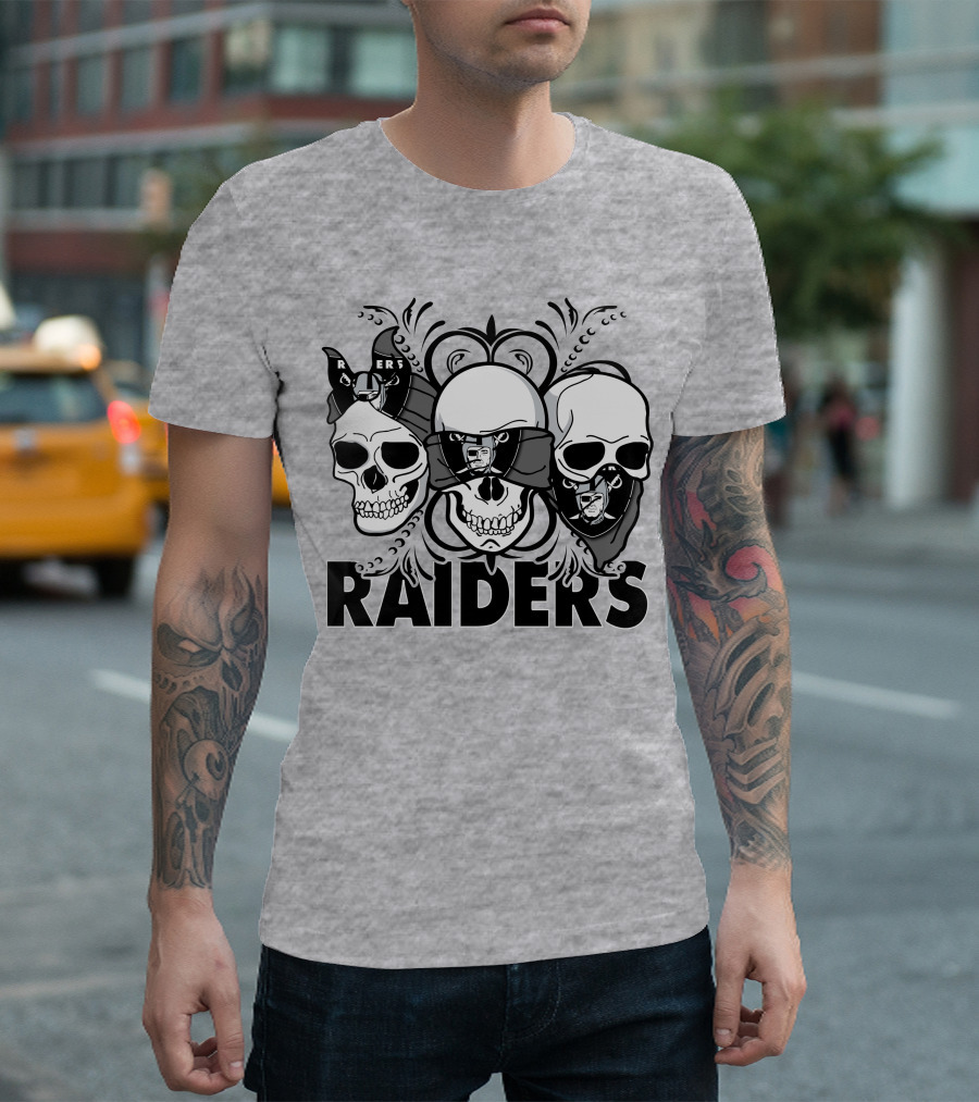 3 Skull Raiders T-Shirt
