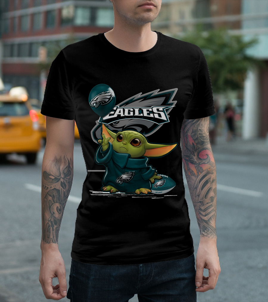 Philadelphia Eagles Yoda Football Balloon T-Shirt