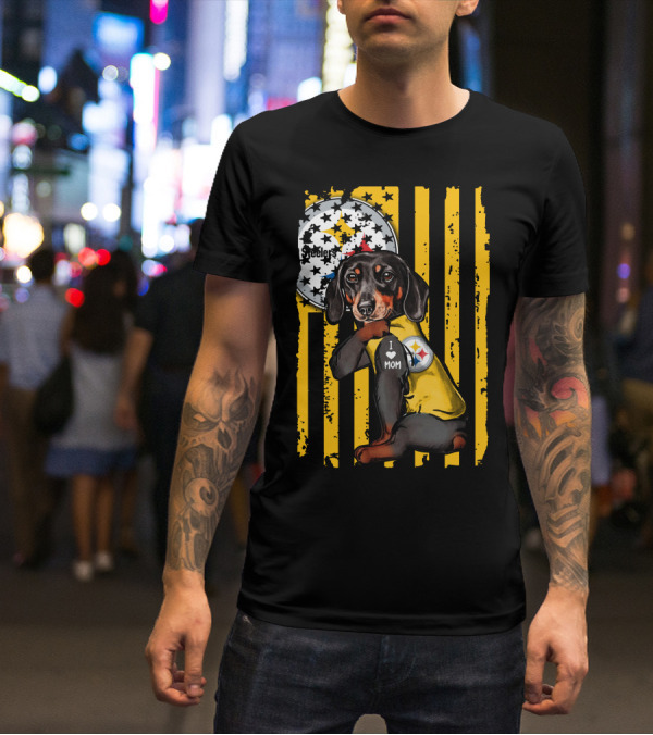 Dachshund Steelers I Love Mom Black And Yellow Football Fan T-Shirt