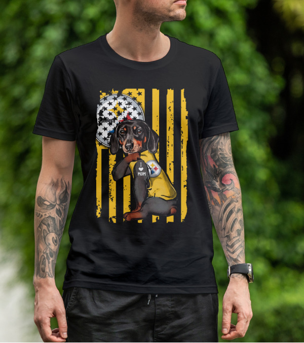 Dachshund Steelers I Love Mom Black And Yellow Football Fan T-Shirt