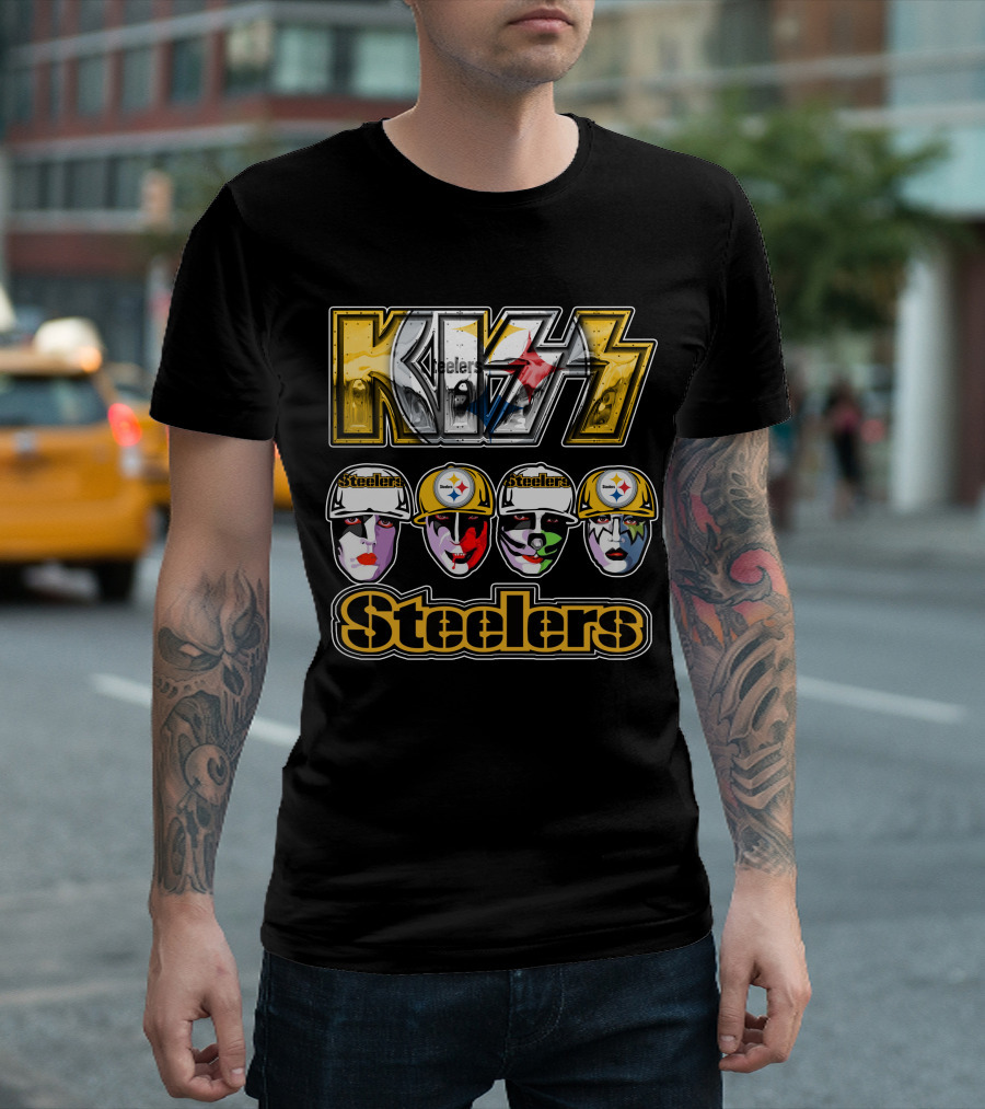 Kiss Steelers Pittsburgh Faces In Helmets T-Shirt