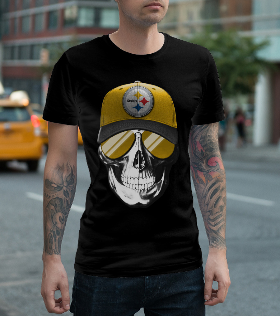 Skull V7 Pittsburgh Steelers Yellow Cap And Sunglasses T-Shirt