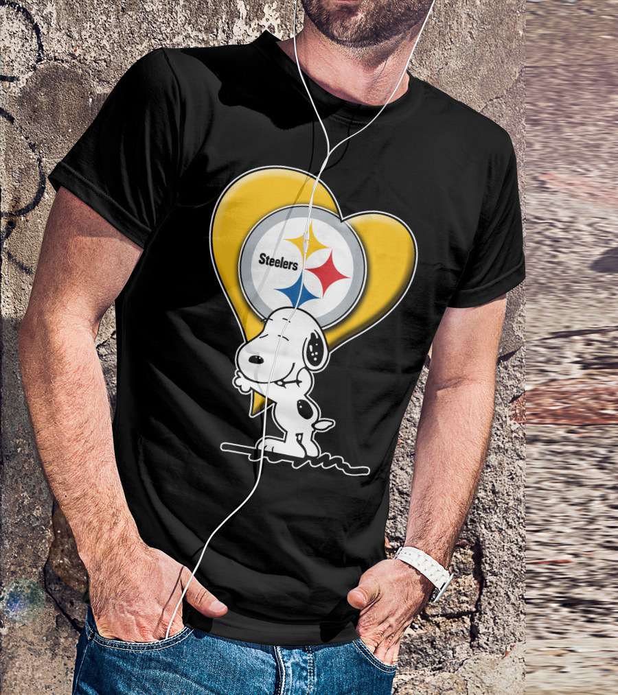 Snoopy Hugging Heart Steelers Logo Pittsburgh Steelers Fan Gear T-Shirt