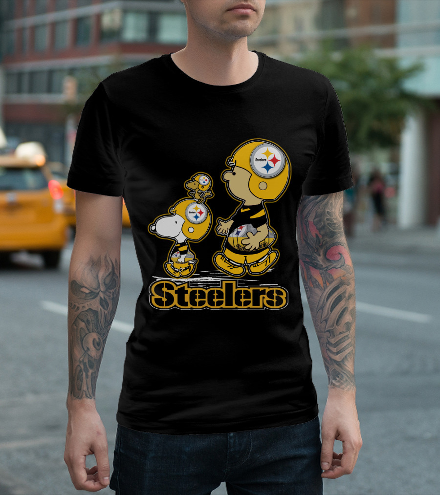 Snpfootball Pittsburgh Steelers Charlie Brown And Snoopy Peanuts Steelers Helmets T-Shirt