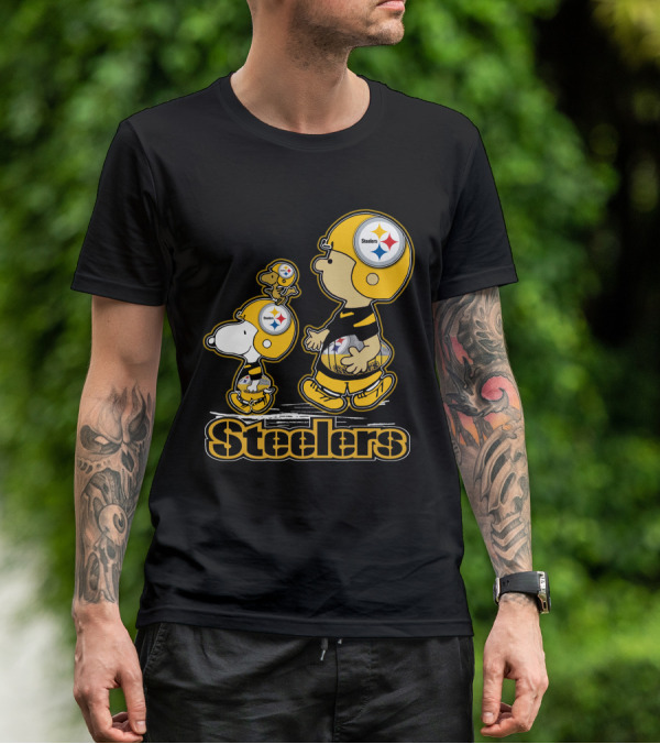 Snpfootball Pittsburgh Steelers Charlie Brown And Snoopy Peanuts Steelers Helmets T-Shirt