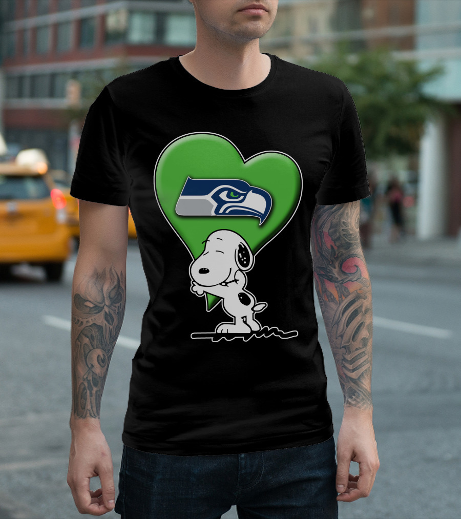 Snoopy Heart Seattle Seahawks Fan T-Shirt