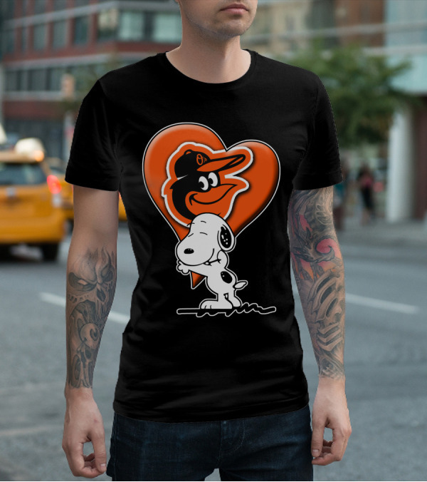 Snoopy Hugging Heart With Baltimore Orioles Bird T-Shirt