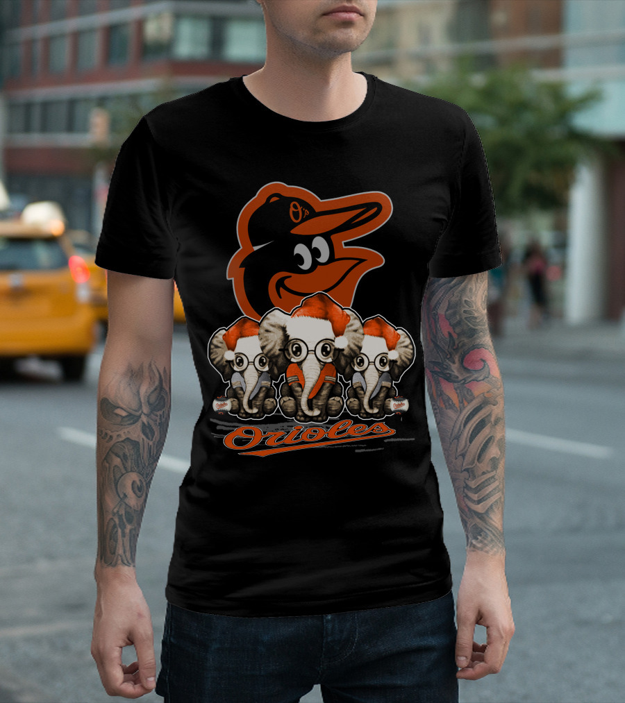 Elephan Xmas Orioles Santa Hat Baltimore Orioles T-Shirt
