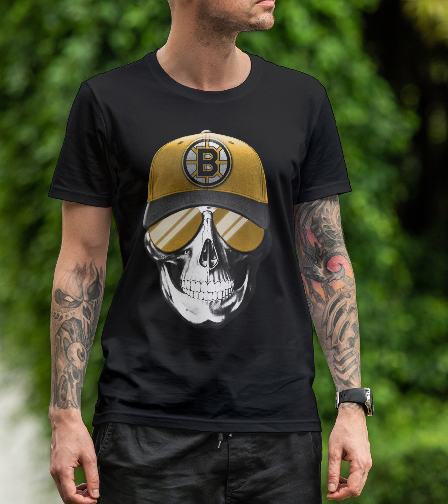 Skull In Yellow Boston Bruins Cap And Sunglasses T-Shirt