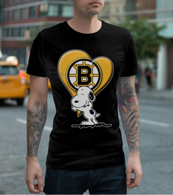 Snoopy Heart Boston Bruins Logo Hug T-Shirt