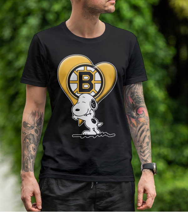Snoopy Heart Boston Bruins Logo Hug T-Shirt