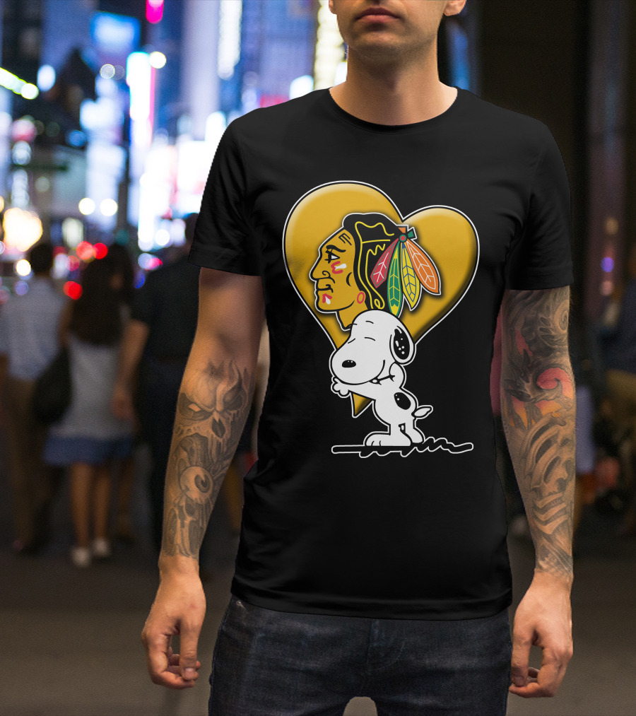 Snoopy Hugging Chicago Blackhawks Heart T-Shirt