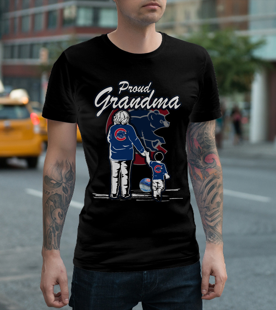 Proud Grandma Chicago Cubs Bear Logo Baseball Family T-Shirt