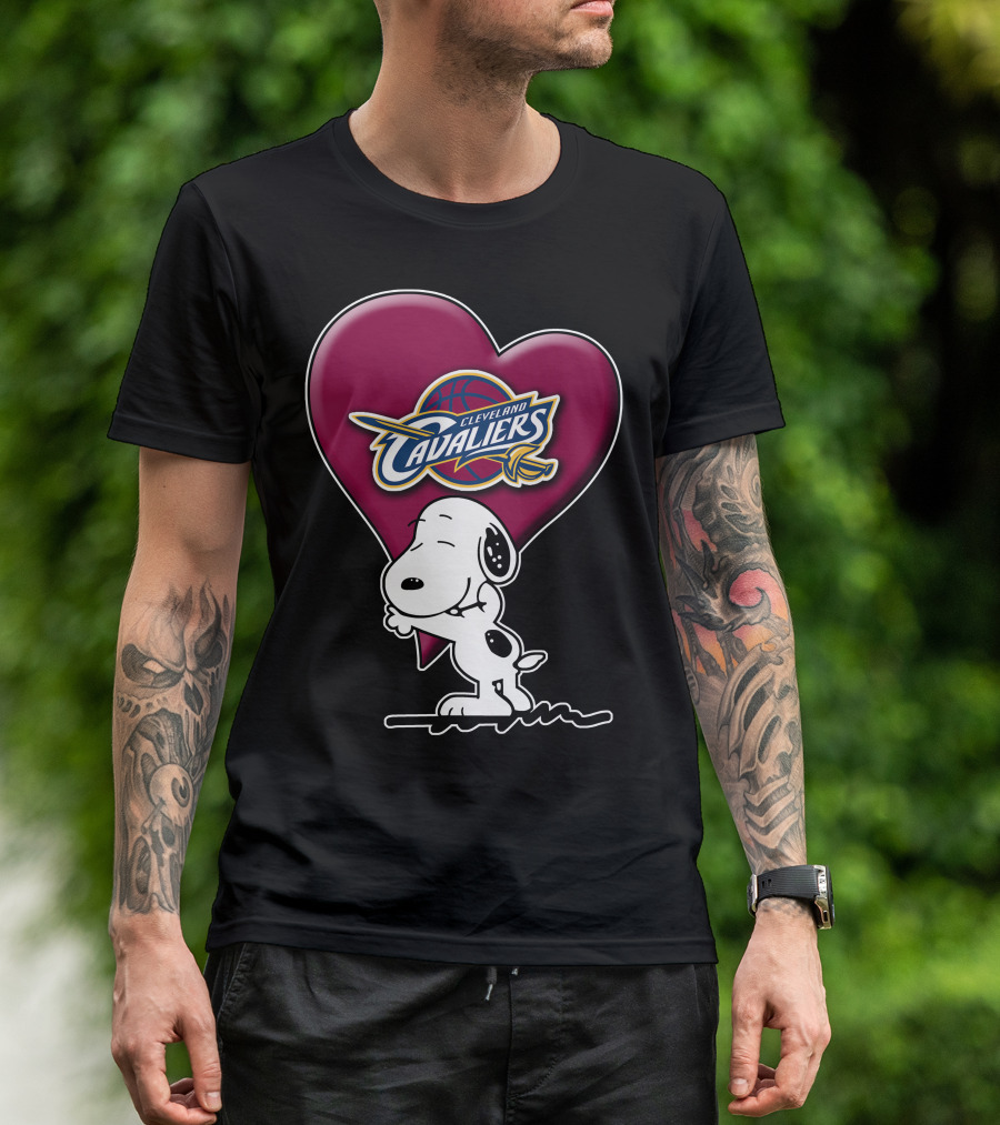 Snp V1 Cleveland Cavaliers Heart Basketball Snoopy Hugging T-Shirt