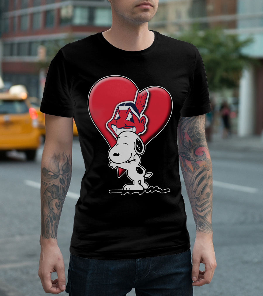 Snoopy Hugging Cleveland Indians Logo Heart T-Shirt