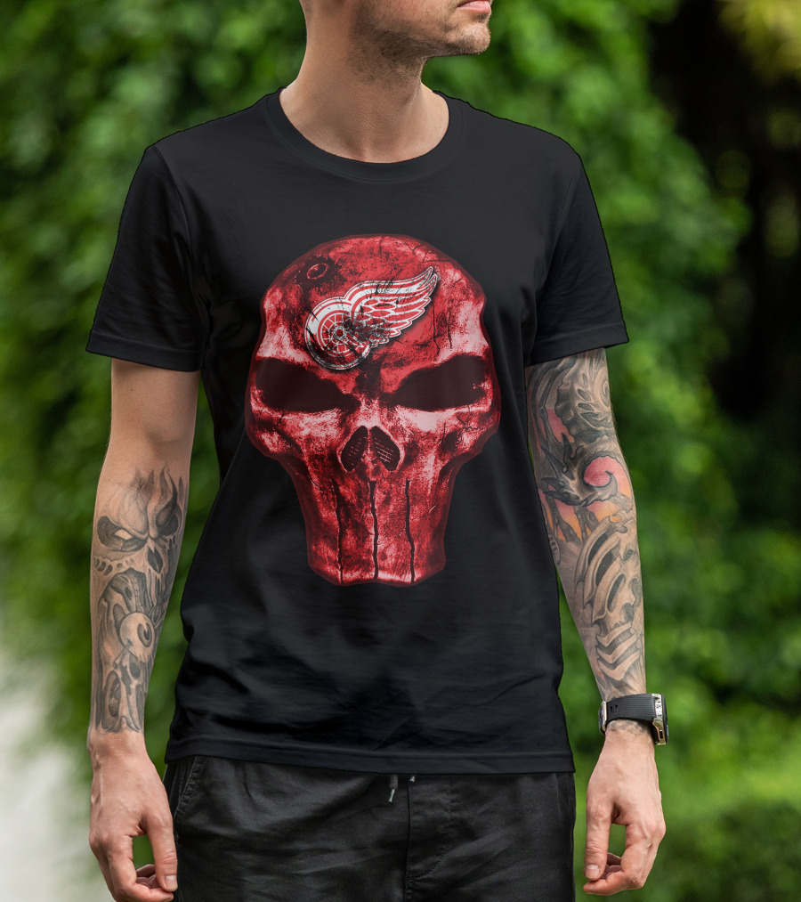 Skull Detroit Red Wings Grunge Style Emblem T-Shirt