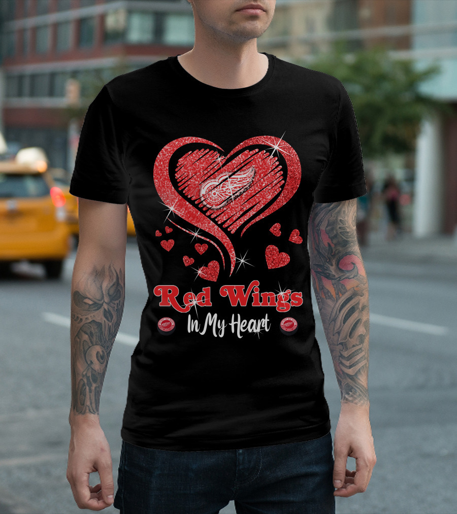 Red Wings In My Heart Detroit Love T-Shirt