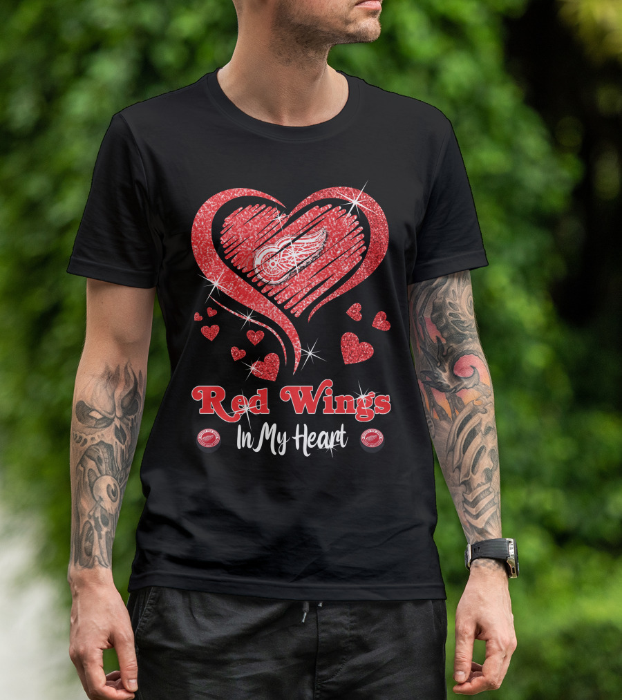 Red Wings In My Heart Detroit Love T-Shirt