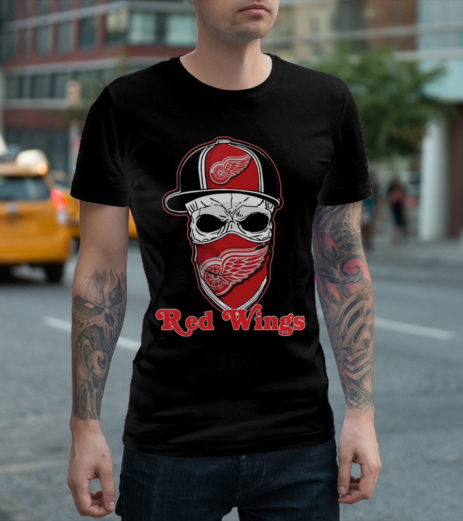 Detroit Red Wings Skull Hat Iconic Wings T-Shirt