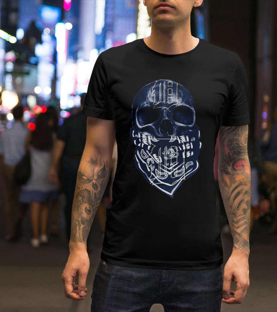 Skull With Detroit Tigers Logo And Bandana T-Shirt