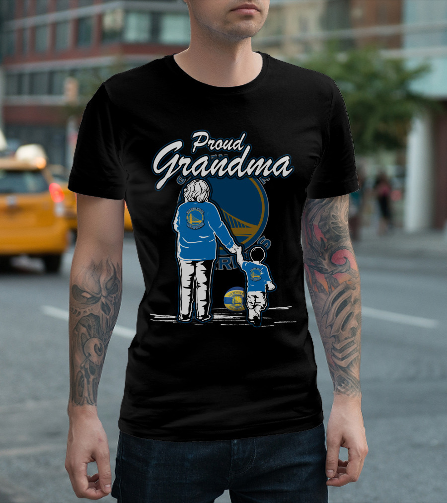 Proud Grandma Golden State Warriors Fan Family T-Shirt