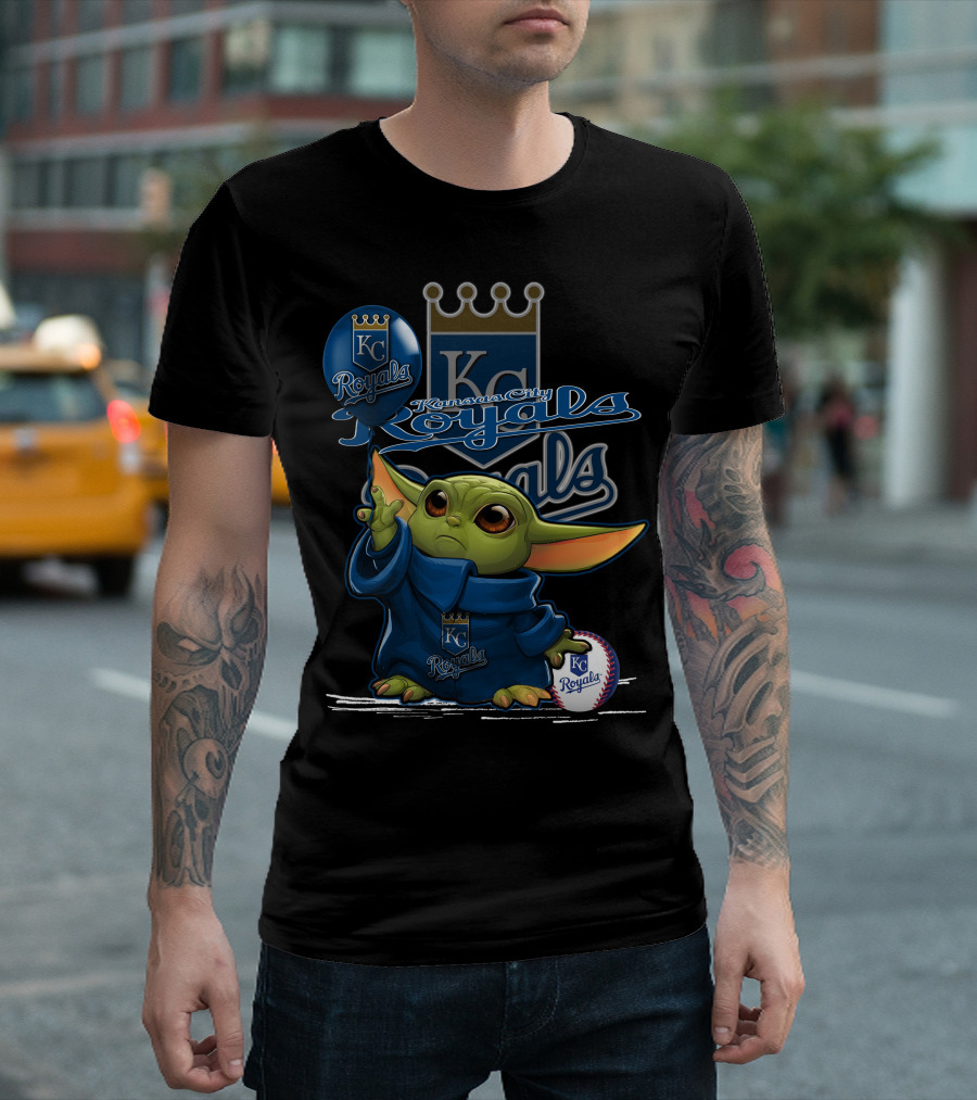 Yoda Kansas City Royals Holding KC Ball And Balloon T-Shirt