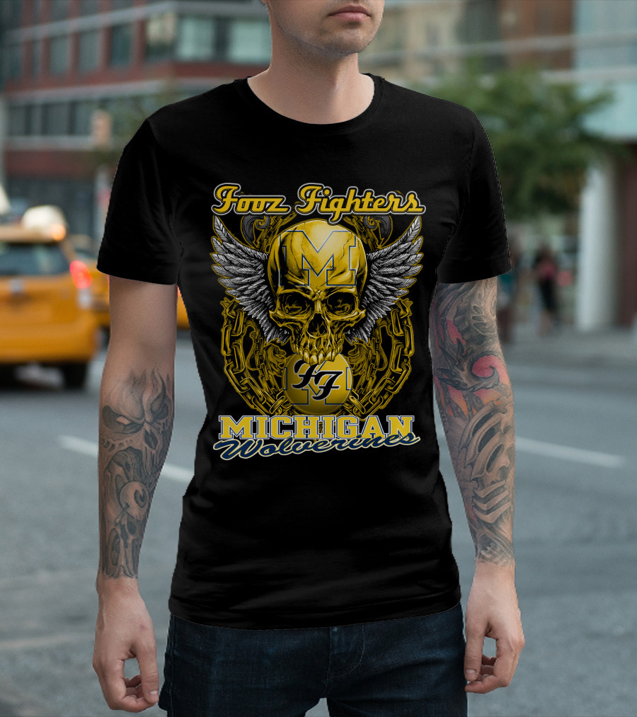 Foor Fighters Michigan Wolverines Skull Wings Chain T-Shirt