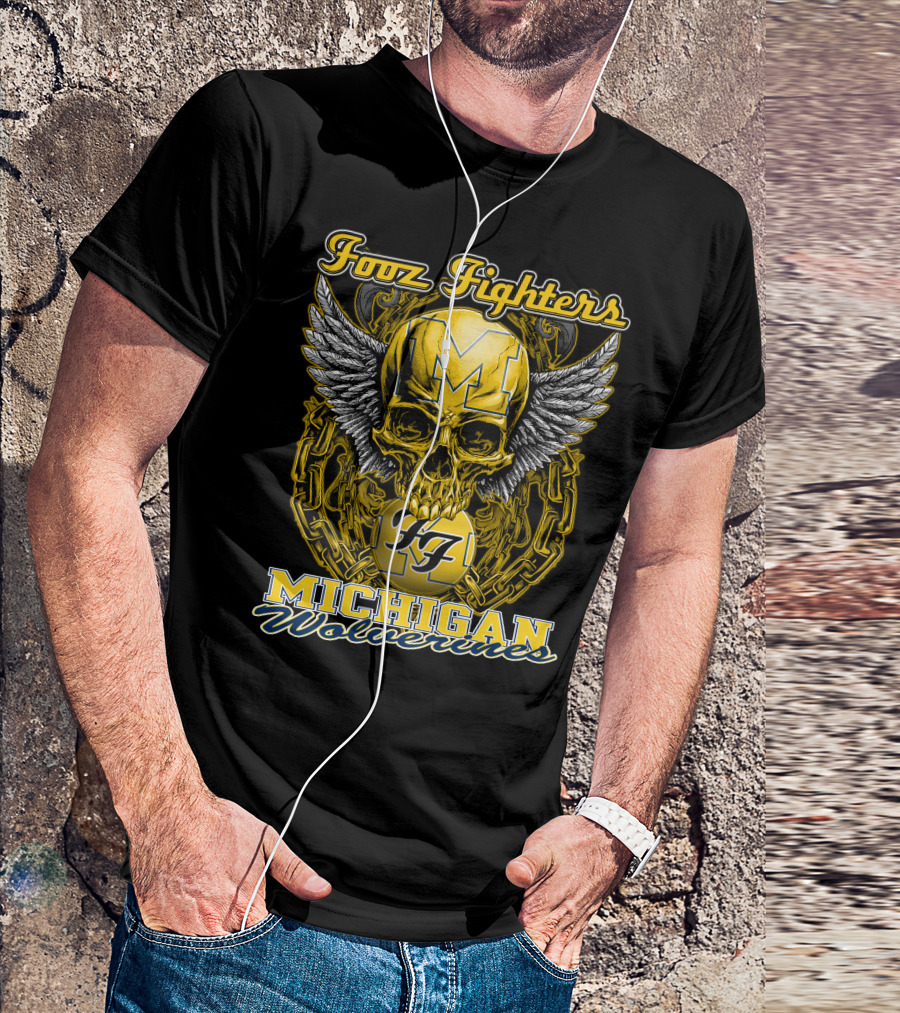 Foor Fighters Michigan Wolverines Skull Wings Chain T-Shirt