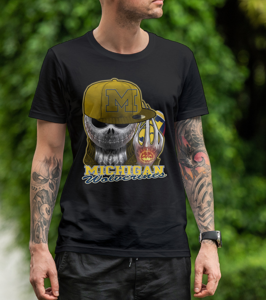 Jackskull Michigan Wolverines Halloween Skull With Wolverine Colors And Cap T-Shirt