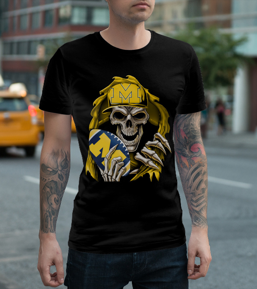 Skullbong Michigan Wolverines Skull Football Fan T-Shirt