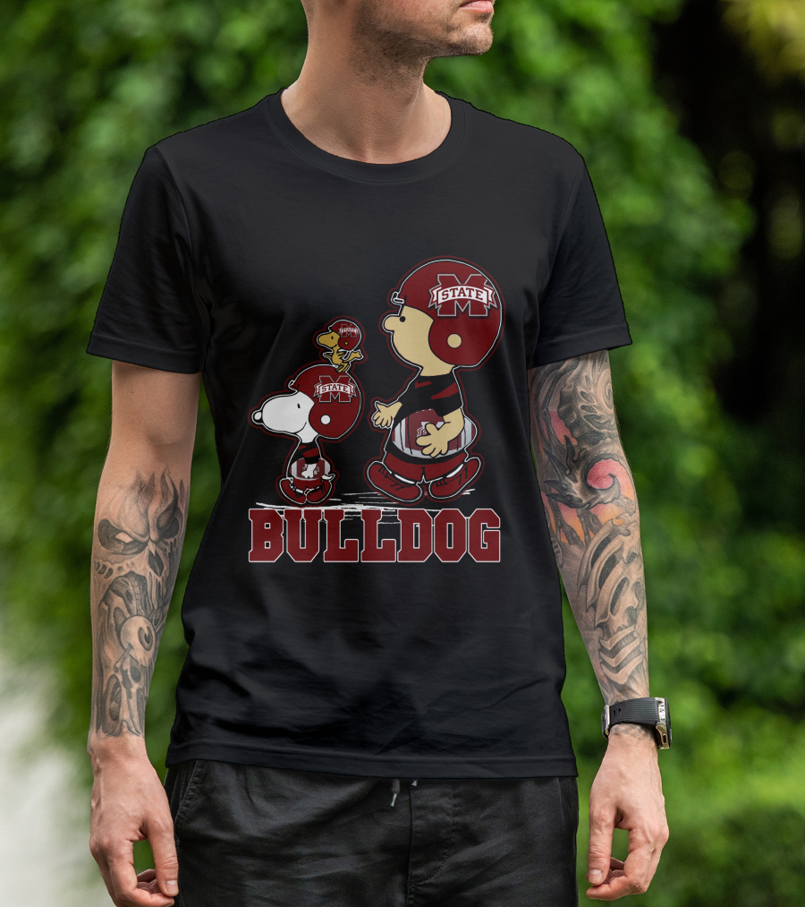 Mississippi State Bulldogs Snoopy And Woodstock Football Team Spirit T-Shirt