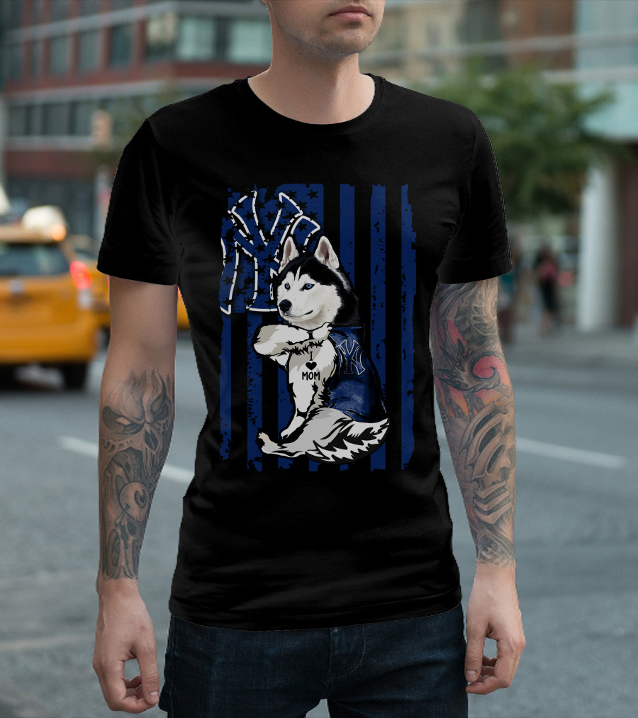 Siberian Husky New York Yankees Mom Love T-Shirt