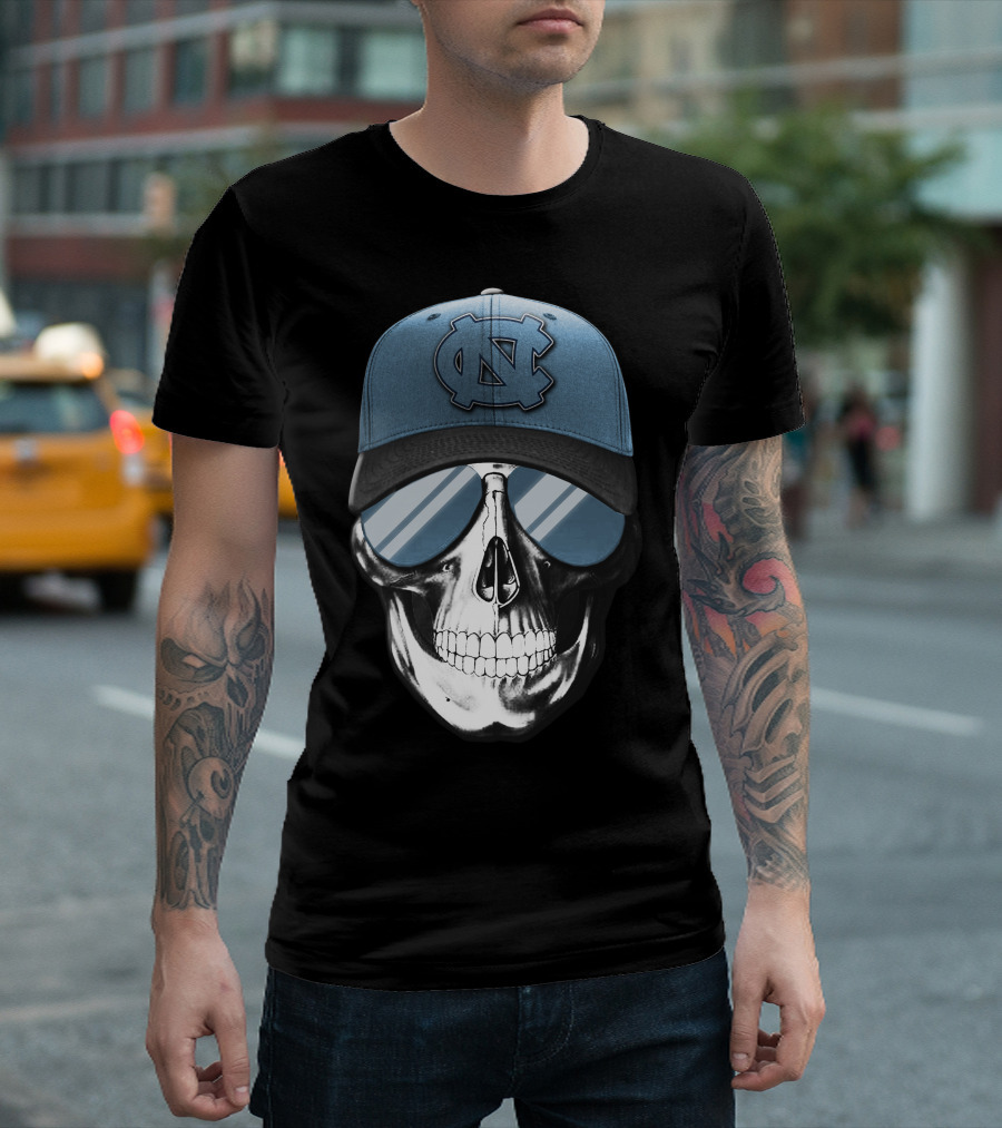 North Carolina Tar Heels Skull Wearing Logo Cap T-Shirt