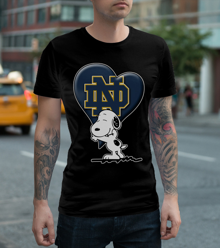 Snoopy Heart Hug Notre Dame Fighting Irish Nd T-Shirt