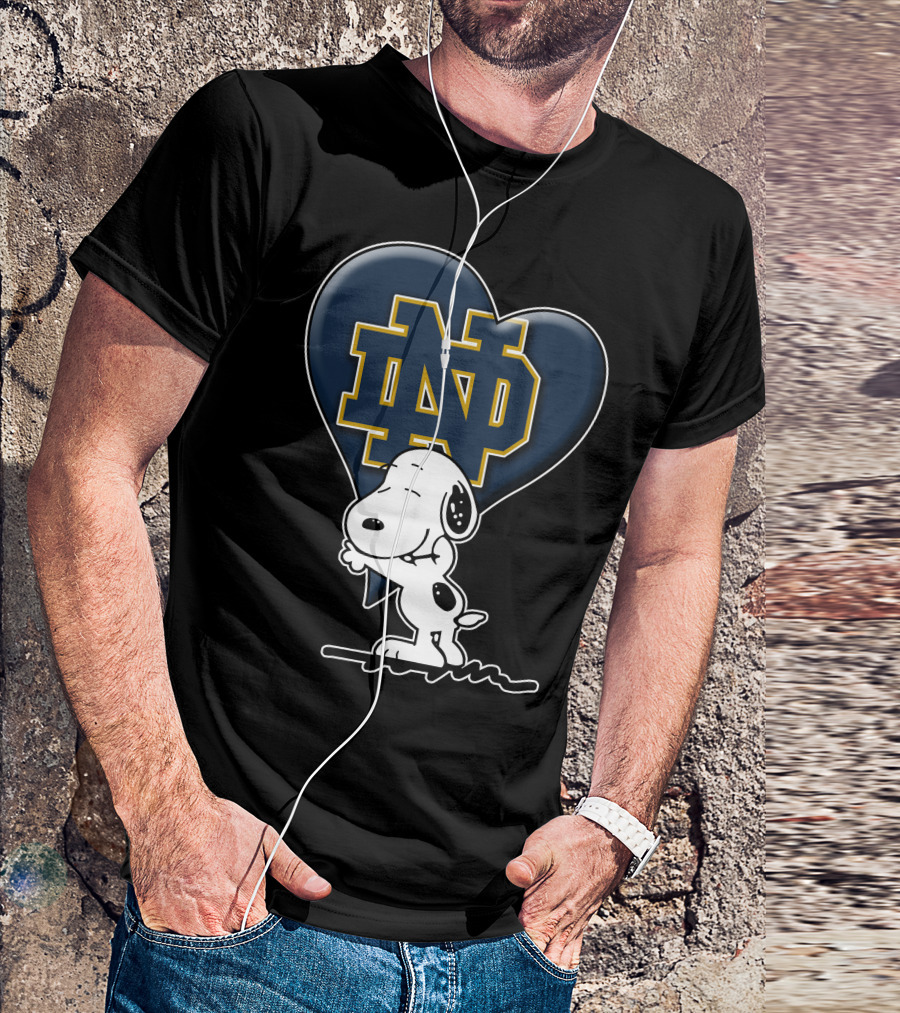 Snoopy Heart Hug Notre Dame Fighting Irish Nd T-Shirt