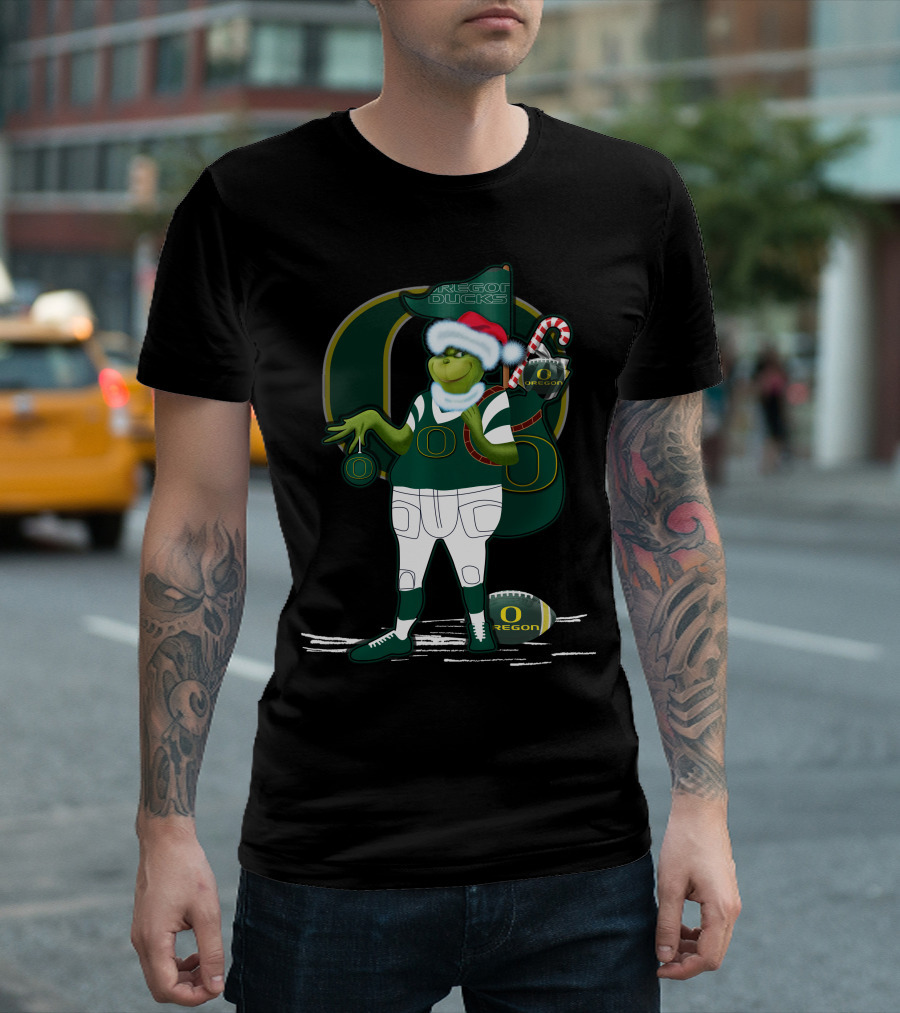Oregon Ducks Grinch Santa with Candy Cane and Football T-Shirt