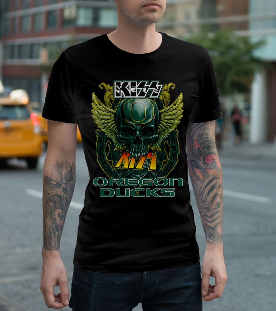 Kiss Oregon Ducks Skull Helmet Wings T-Shirt
