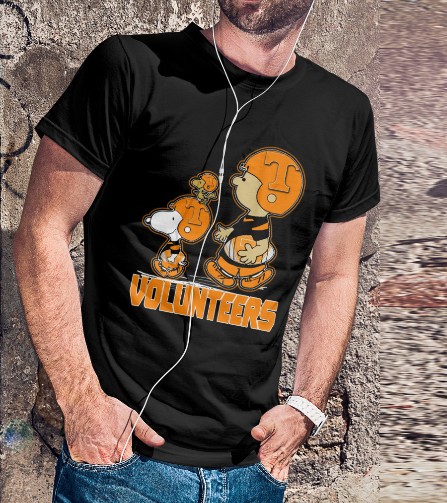 Snpfootball Tennessee Volunteers Peanuts Characters With Helmets T-Shirt
