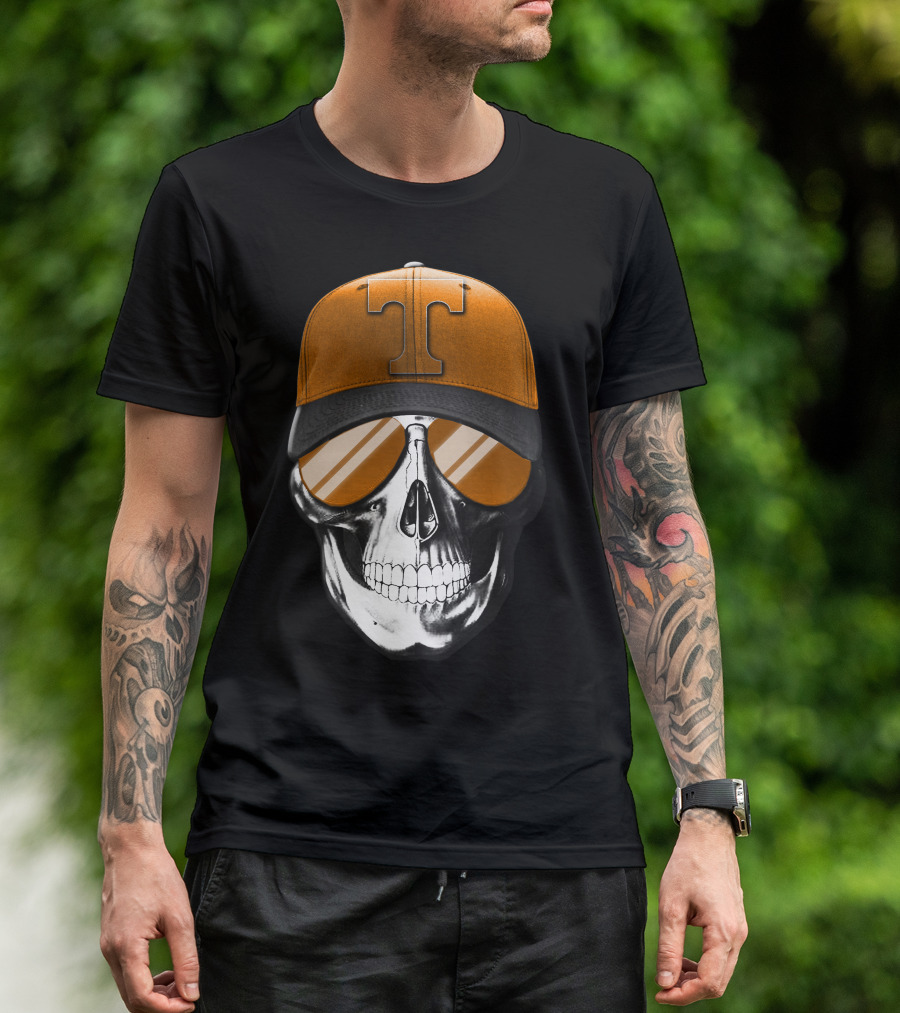 Tennessee Volunteers Skull With Orange Hat And Sunglasses T-Shirt