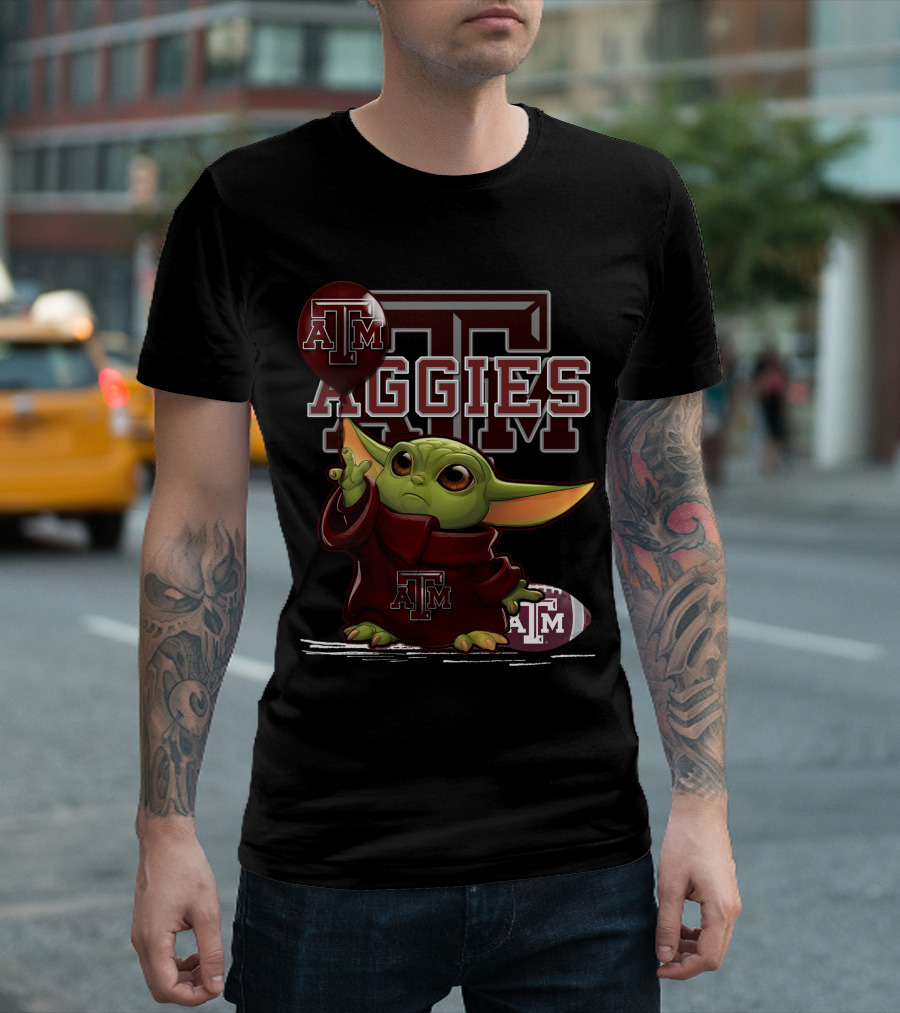 Yoda Holding Texas A&M Aggies Logo Balloon with Aggies Football T-Shirt