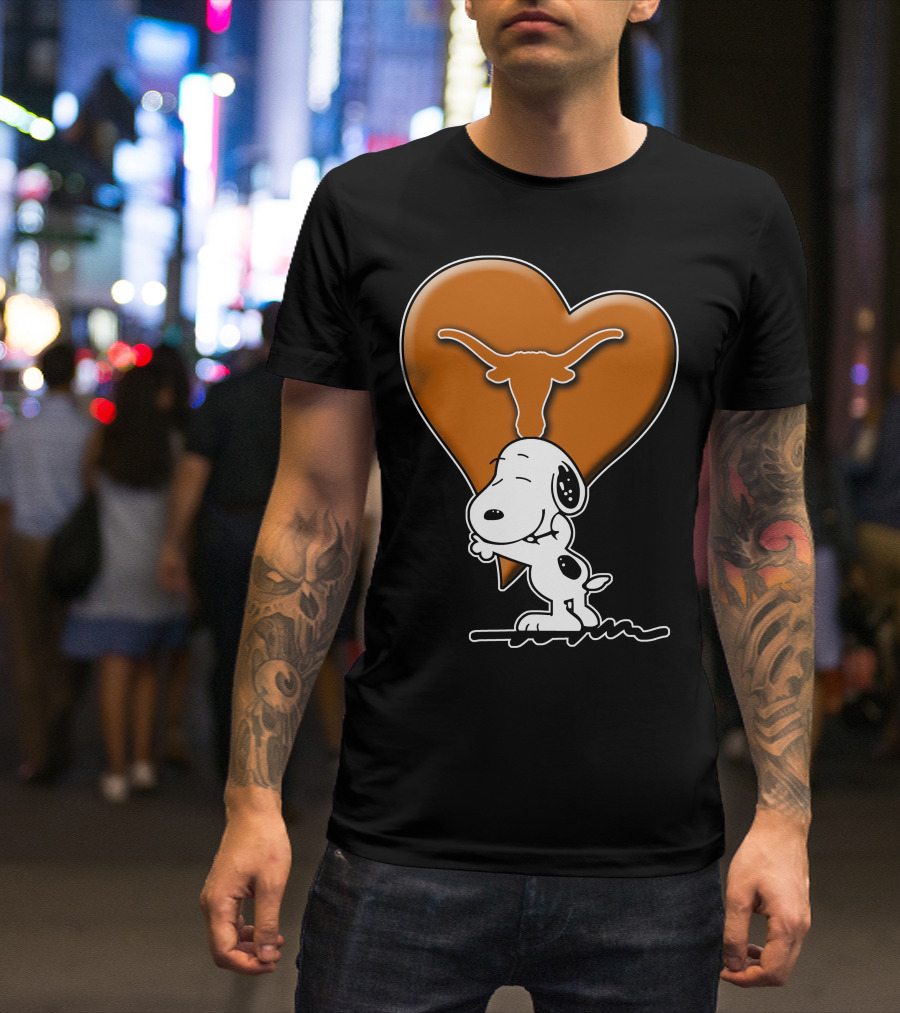 Snoopy Love Texas Longhorns Heart Snoopy Hug T-Shirt