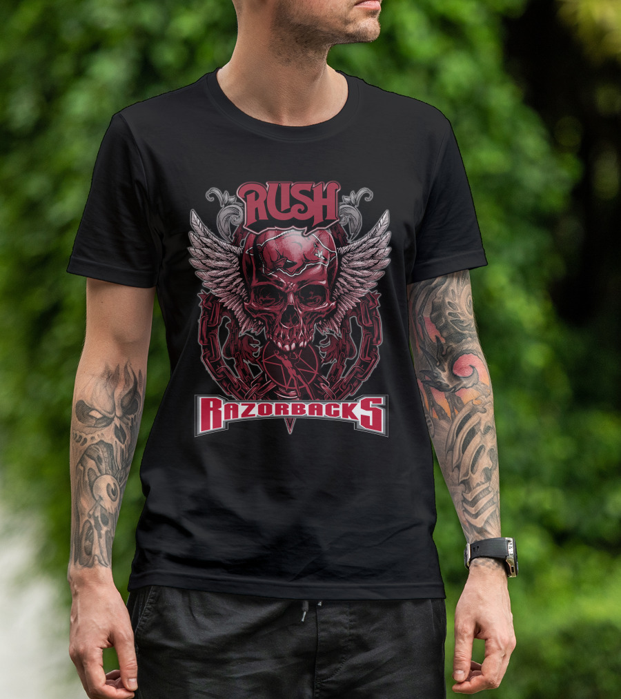 Rush Razorbacks Skull Wings Chain T-Shirt