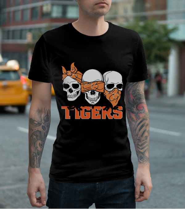 3 Skull Tigers Orange Bandanas T-Shirt